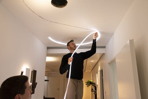 Kaarevat muodot ledillä? – NEON led-nauha