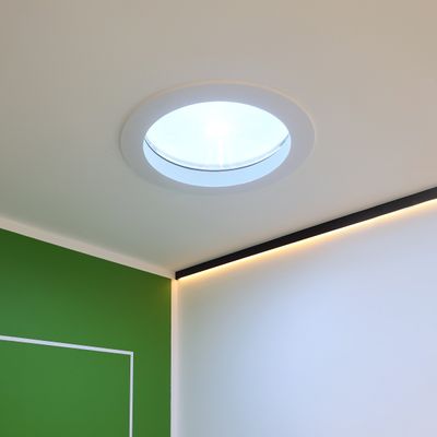 TrueSun Pyöreä R600 kattoikkunavalaisin, 100W, CRI98 TrueSun Pyöreä R600 kattoikkunavalaisin, 100W, CRI98