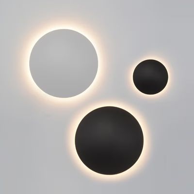 Eclipse seinävalaisinsetti, 3 valaisinta, värilämpötilasäädettävä, himmennettävä Eclipse seinävalaisinsetti, 3 valaisinta, värilämpötilasäädettävä, himmennettävä