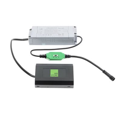 220V-240V TRIAC himmennettävä muuntaja 600x600 ja 300x1200 kokoisille CCT LED PANEELEILLE 220V-240V TRIAC himmennettävä muuntaja 600x600 ja 300x1200 kokoisille CCT LED PANEELEILLE