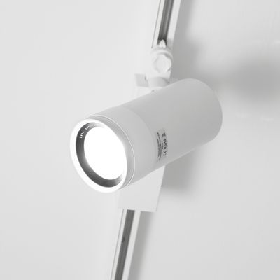 LED KISKOSPOTTI FOKUS, värilämpötilasäädettävä, himmennettävä, 35W, CRI95, IP20, mattavalkoinen
