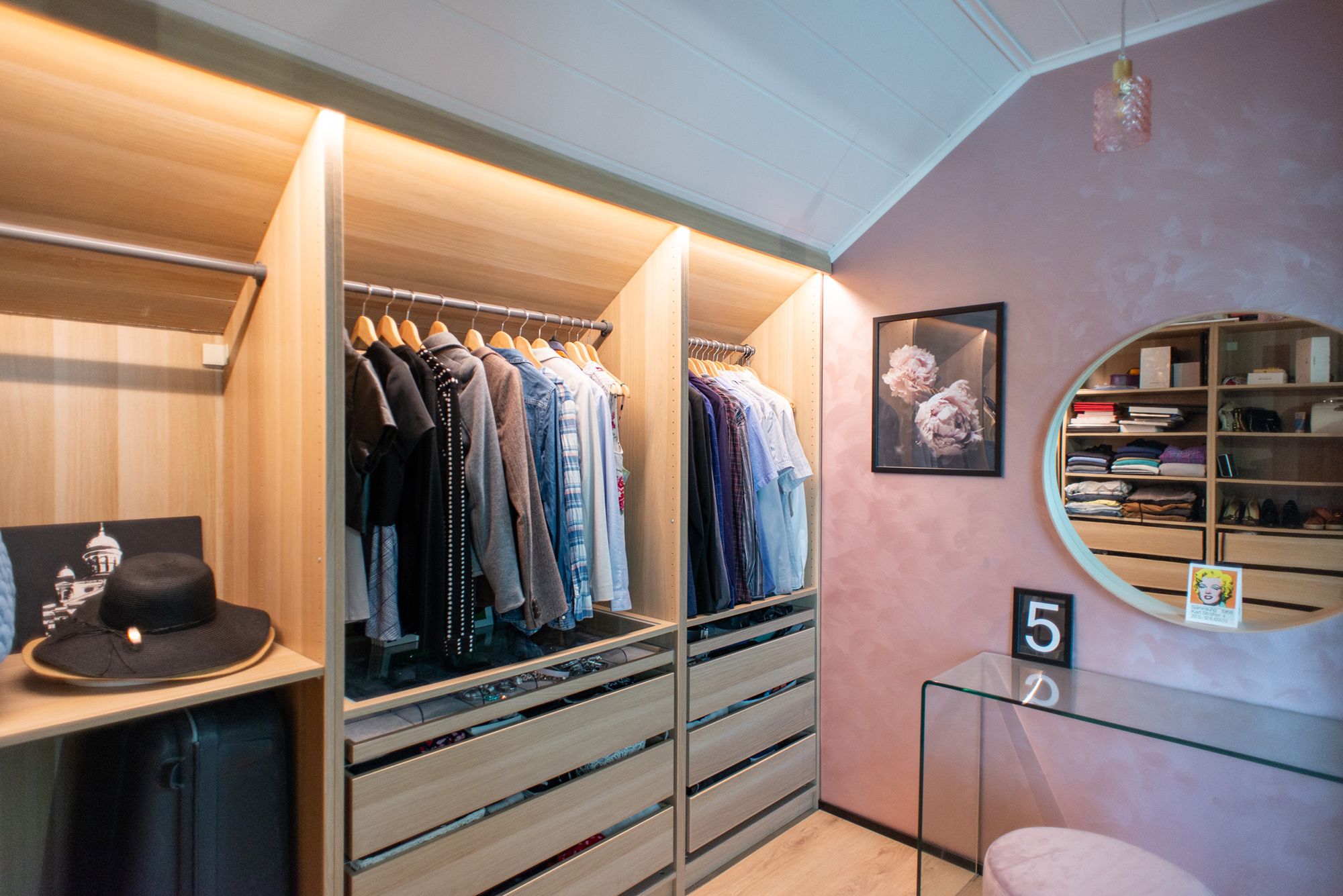 Led valot vaatehuoneessa Led valot vaatehuoneessa