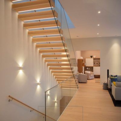 Cubic seinävalaisin Cubic seinävalaisin